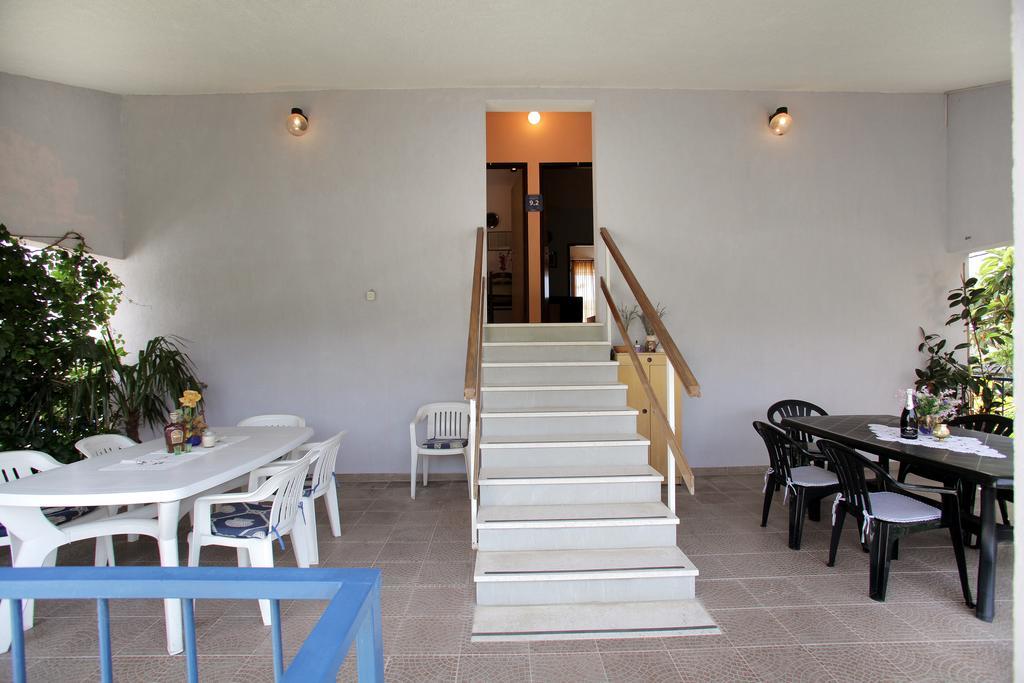 Apartments Irena Trogir Exterior photo